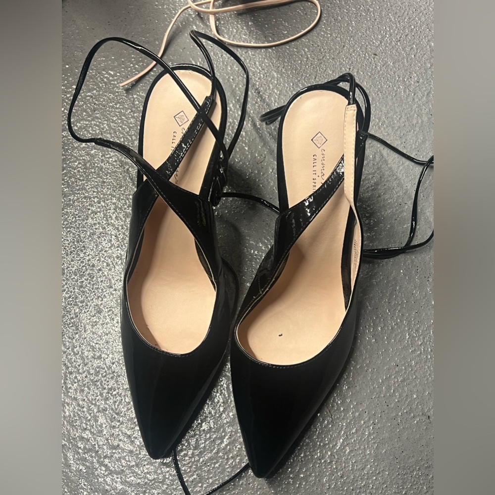 Heels- tie up
